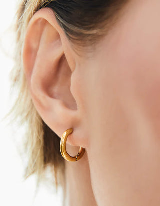 Spartina 449 Moonglade Huggie Hoop Earrings (12mm) Gold