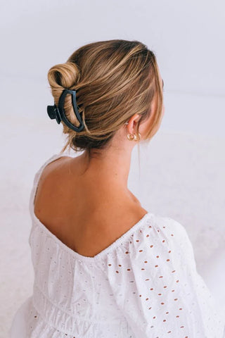 Teleties Open Jet Black Medium Hair Clip