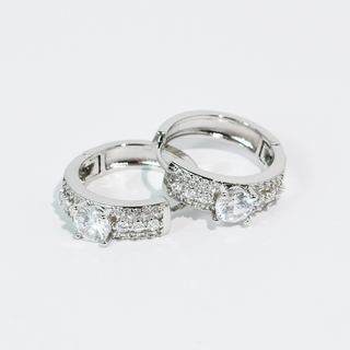 Treasure Jewels Glow Huggies Silver