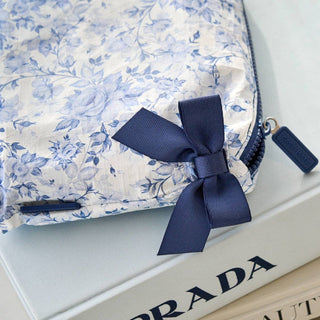 Case-Mate Crinkle Makeup Bag - Something Navy Bow