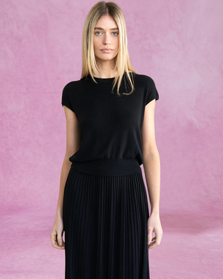 Black Crew Neck Short Sleeve Sweater Top