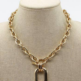 Gold Chunky Chain Oval Pendant Necklace
