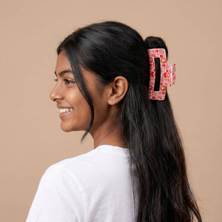 The Darling Effect Claw Clip - Mistletoe Magic