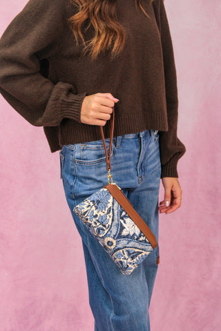 Spartina 449 Emma Wristlet Japonica Cartouche Blue
