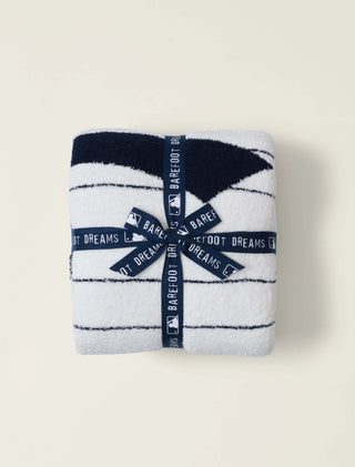 Barefoot Dreams CozyChic New York Yankees Throw