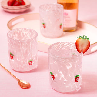 Swig Life Strawberry Shortcake Charm Glass 17oz