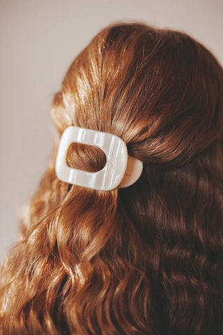 Teleties Almond Beige Small Flat Round Clip