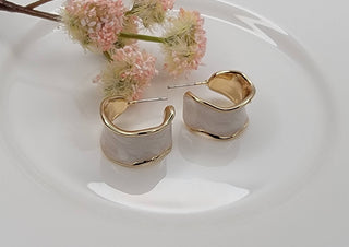 Cream/Gold Hoop Earrings