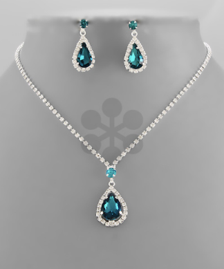 Jade Teardrop Pendant Necklace & Earring Set